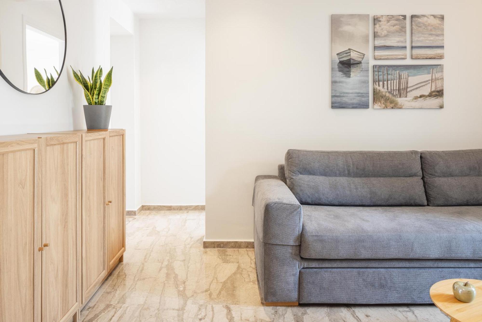 Minimalist Apartment Near The Airport And The City Center Kanálion Exterior photo